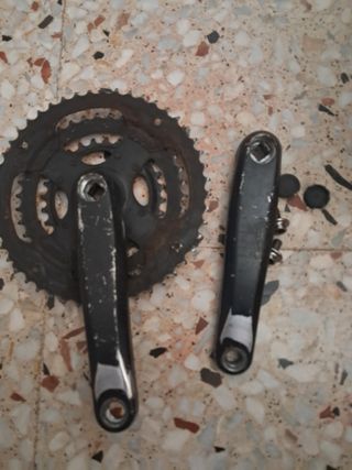 Biela Shimano FC-M171 usada