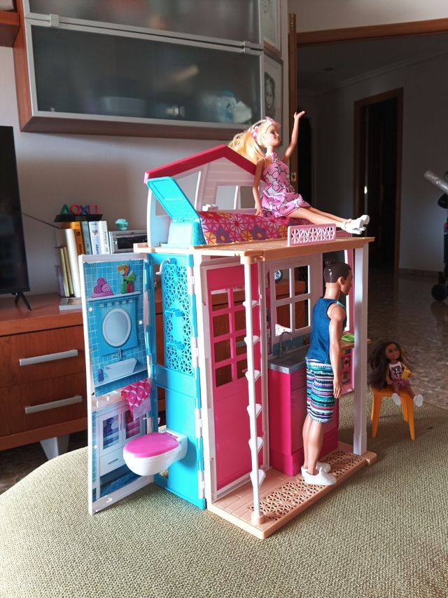 Casa Barbie + Muñecas
