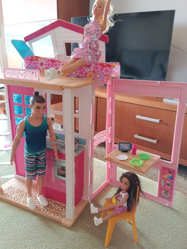 Casa Barbie + Muñecas
