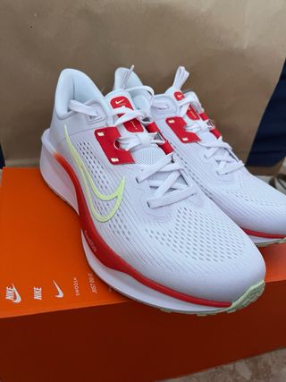 Zapatillas Nike Quest 6 - 40.5