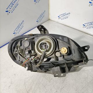 Faro delantero izquierdo Citroen Saxo 2000