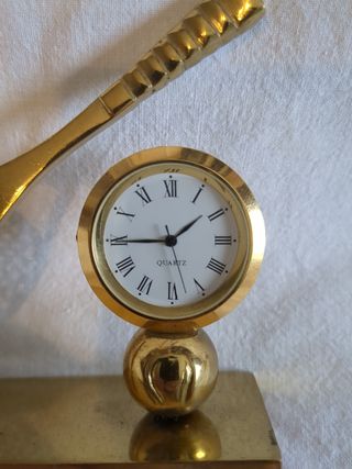 Reloj Pequeño de Tenis