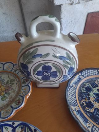 Juego de cerámica artesanal