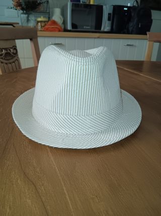 Cappello estivo  bianco a righe dorate