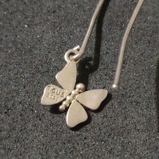 Pendiente mariposa de Tous