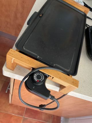Lote de Sandwichera doble y parrilla eléctrica