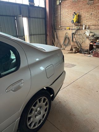 Nissan Primera 2000