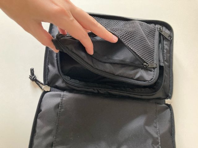 Neceser Eastpak Mavis Gris