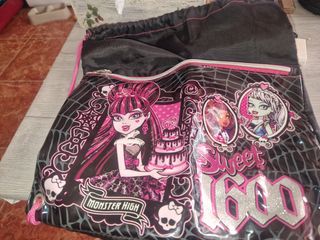 Mochila Monster High Sweet 1600