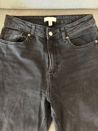 Vaqueros H&M negros -talla M