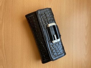 Cartera Guess negra piel