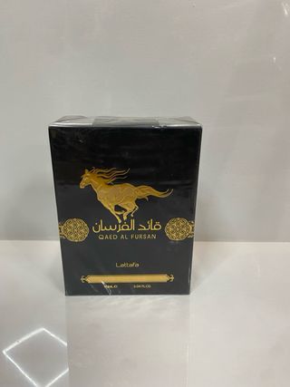 Perfume Qaed Al Fursan - Negro y Dorado
