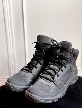 Botas Decathlon trekking - negras