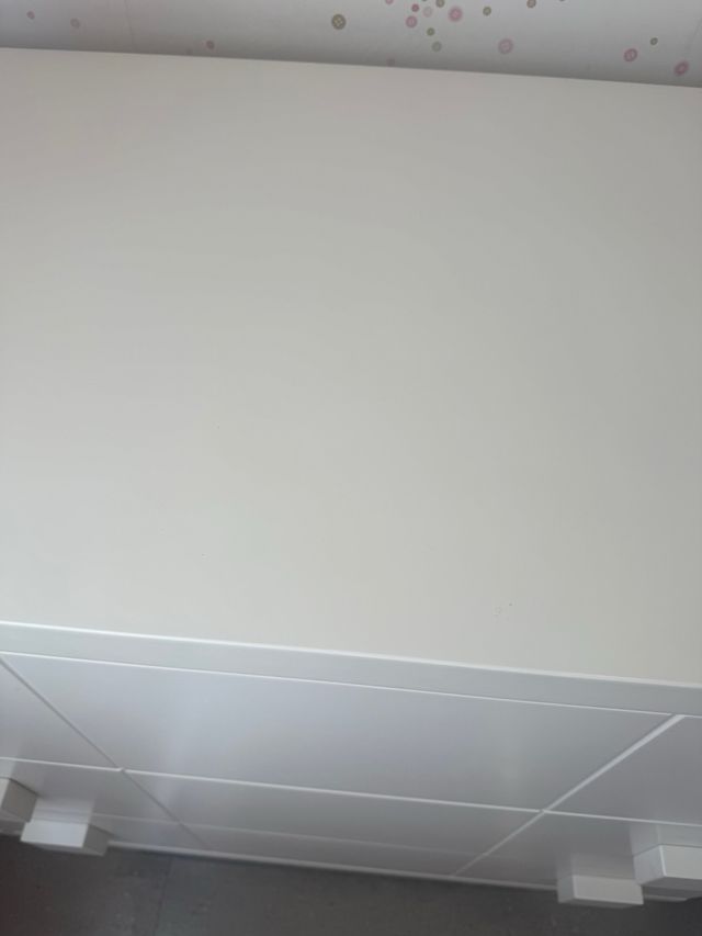 Cómoda infantil blanca