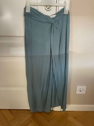 Falda midi Mango azul claro