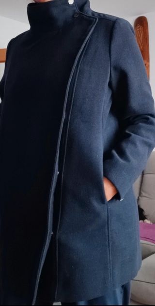 Abrigo mujer Mango T. M - Usado, precio económico.