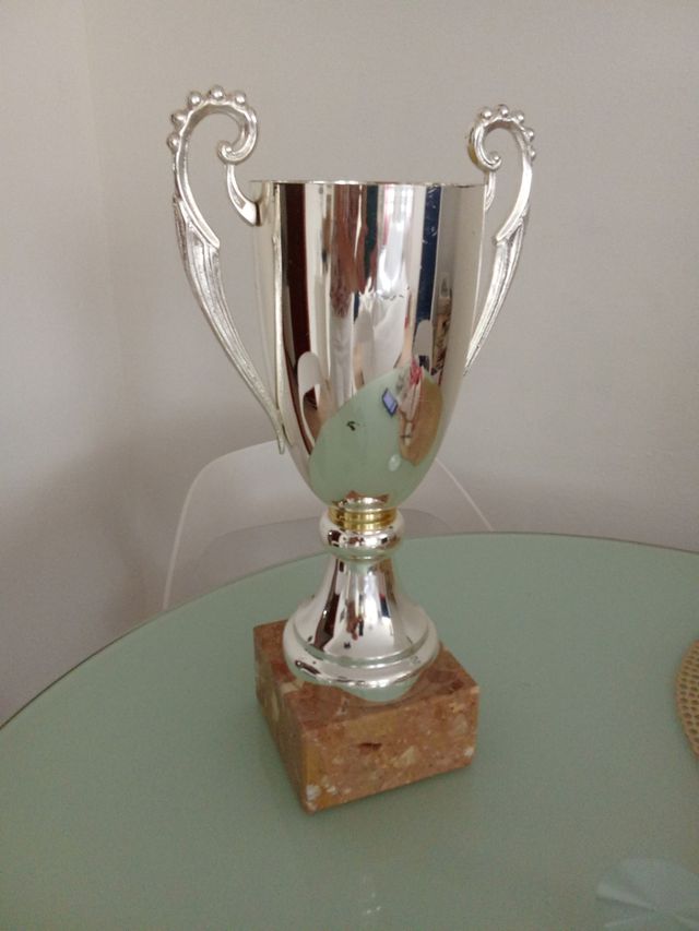 Coppa trofeo vintage elegante