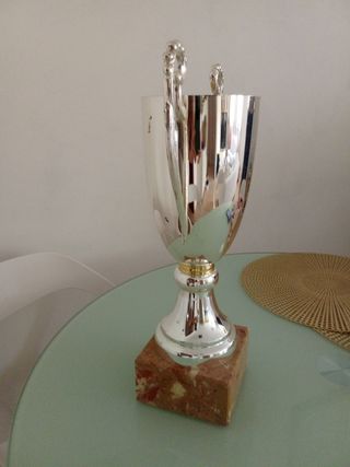 Coppa trofeo vintage elegante