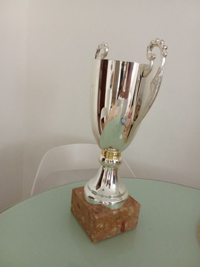 Coppa trofeo vintage elegante