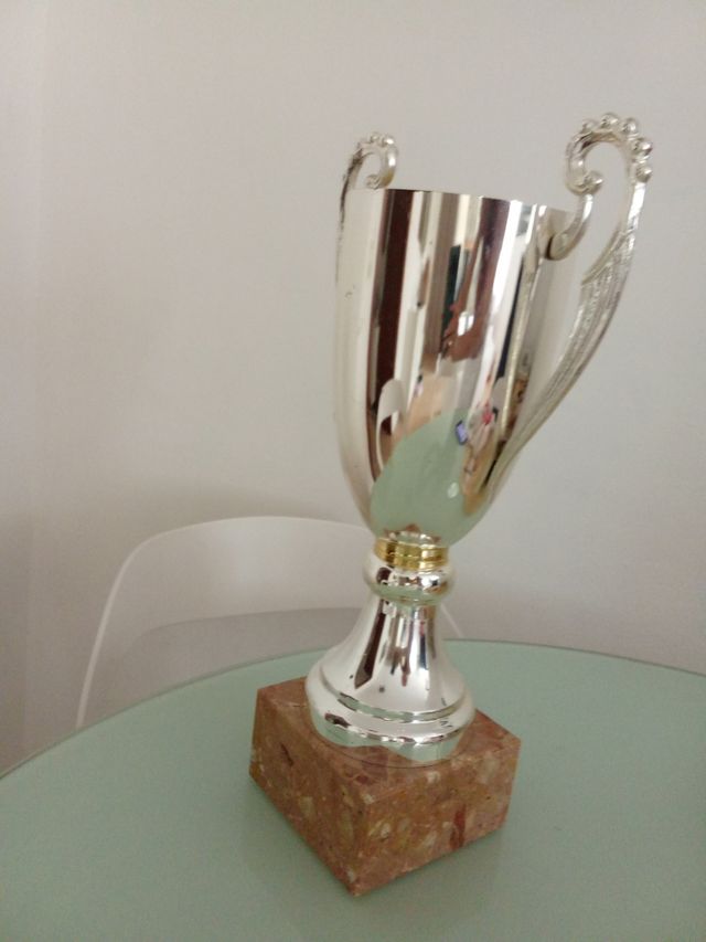 Coppa trofeo vintage elegante