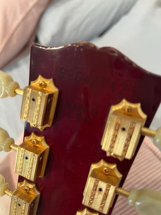 Gibson Les Paul Studio - wine red
1994 - 