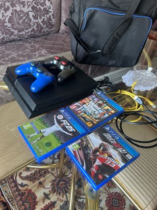 PS4 (PlayStation 4) + juegos
