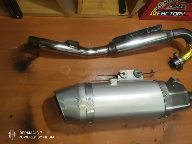 Escape moto 125cc - usado