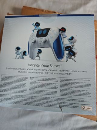 Mandos DualSense Astro Bot edición limitada