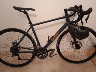 Bicicleta carretera Triban - 
Recoger en Alicante 