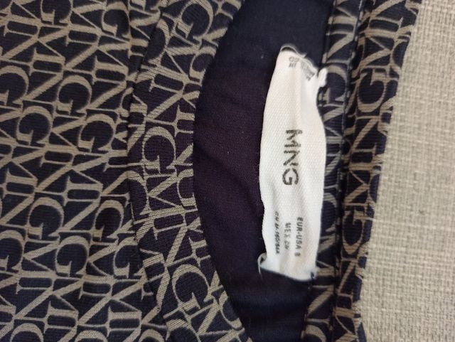 Camiseta manga larga - negra y beige Logo MNG