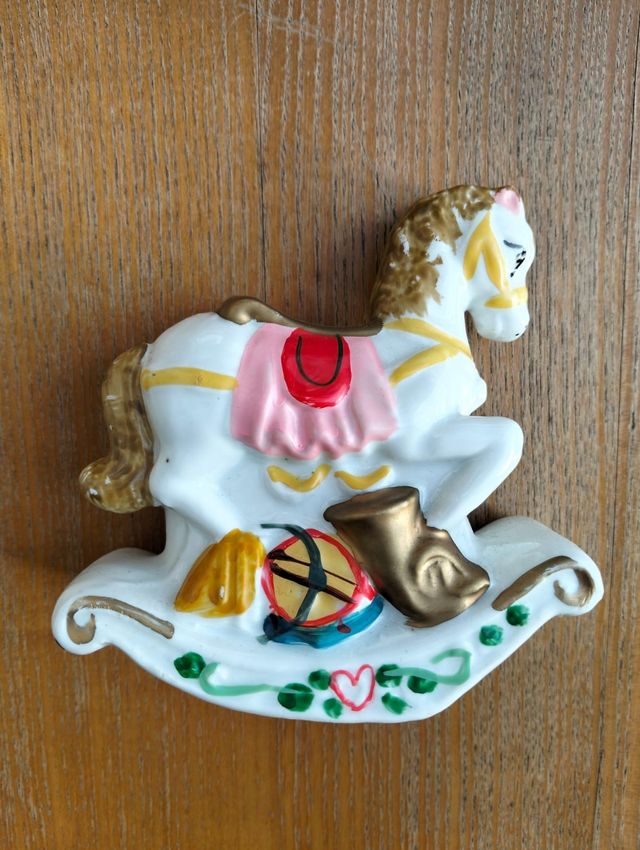 Salvadanaio cavallo a dondolo in ceramica