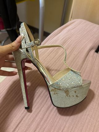 Zapatos tacón baile dorados