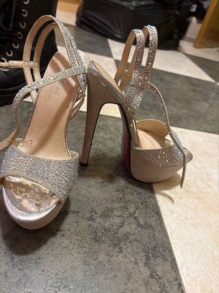 Zapatos tacón baile dorados