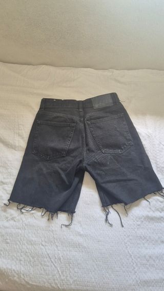 Shorts rotos negros
