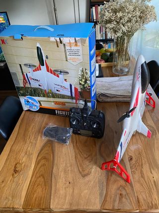 Avión RC Vertical Flight - ¡Extrema Velocidad!