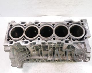 Bloque motor D5244T4 volvo