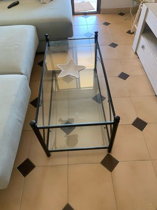 Mesa centro cristal y hierro