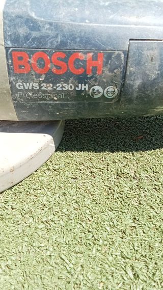 Amoladora Bosch GWS 22-230 JH