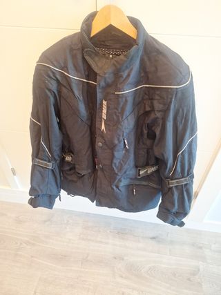 Cazadora moto UNK refuerzos