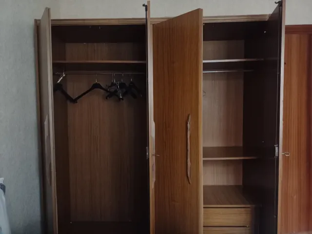 Armario madera 4 puertas