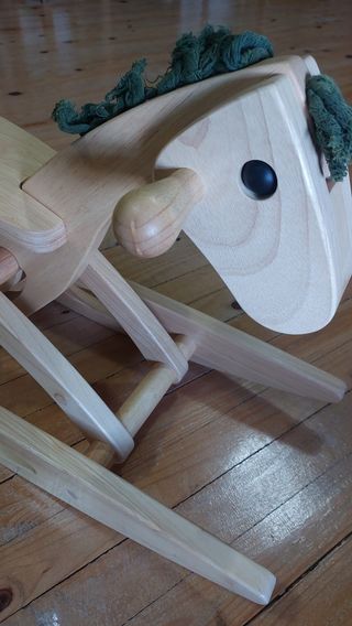 Caballito mecedora madera