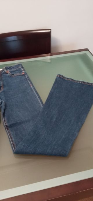 Vaqueros acampanados azul, talla 34