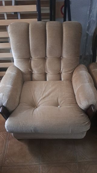 2 Sillones beige - tela y madera