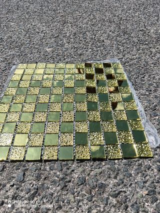 Mosaico dorado efecto craquelado