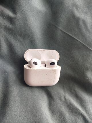 AirPods Pro 2 - Apple