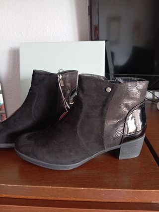 Botines negros mujer