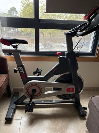 Bicicleta estática FitFiu. Solo venta presencial.