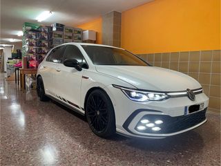Volkswagen Golf 2021