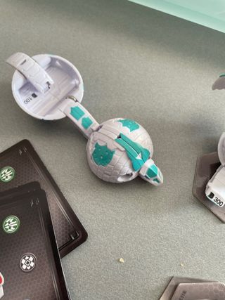 Bakugan: carte e Bakuball