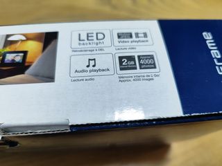 Cornice digitale LED 2GB - 4000 foto